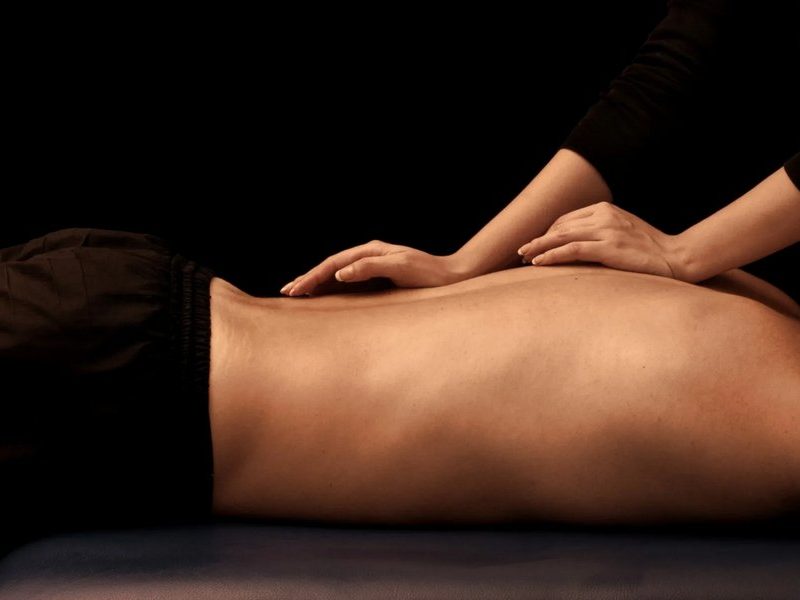 Full-body Massage: Indications, Types, Features